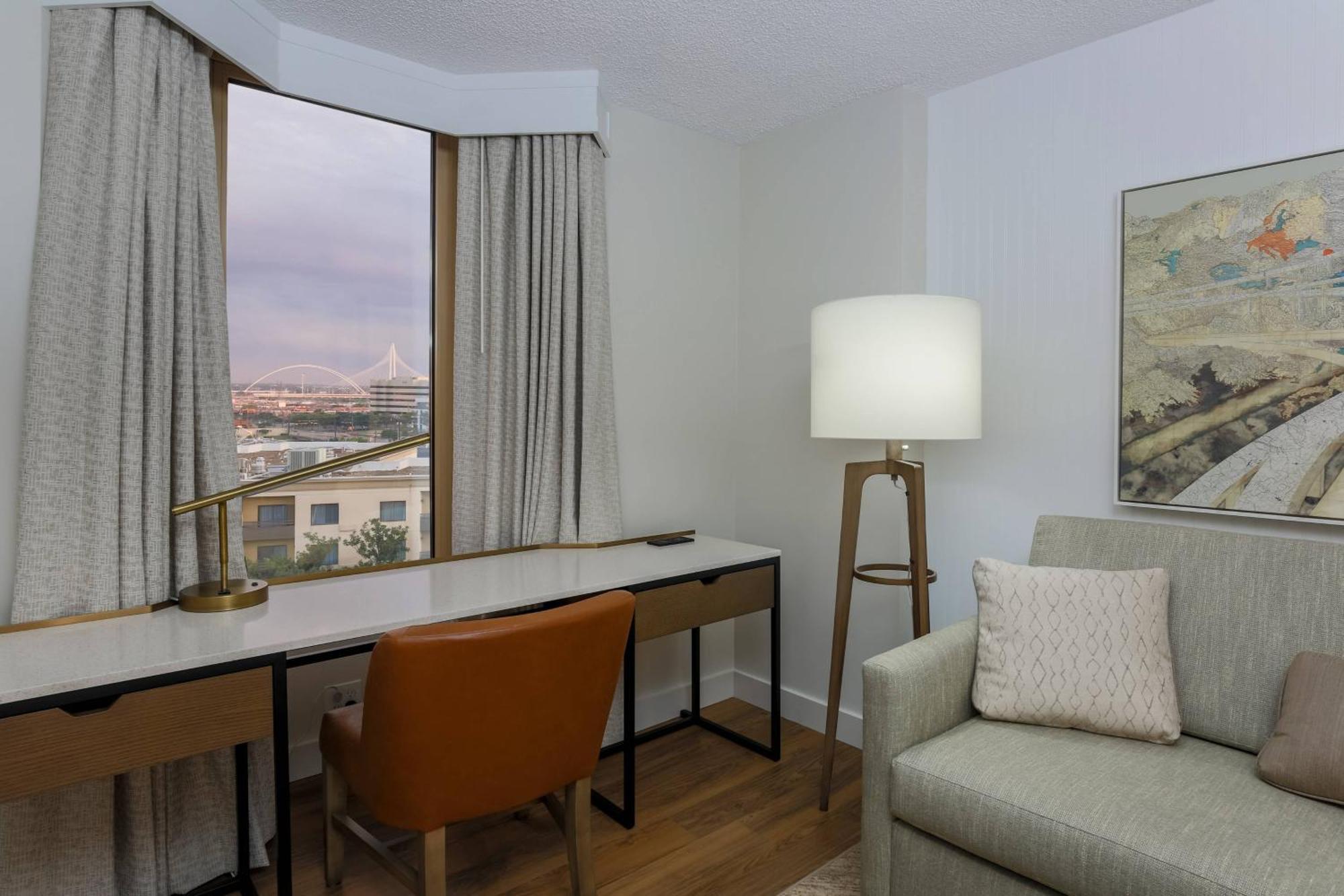 Sheraton Suites Market Center Даллас Экстерьер фото