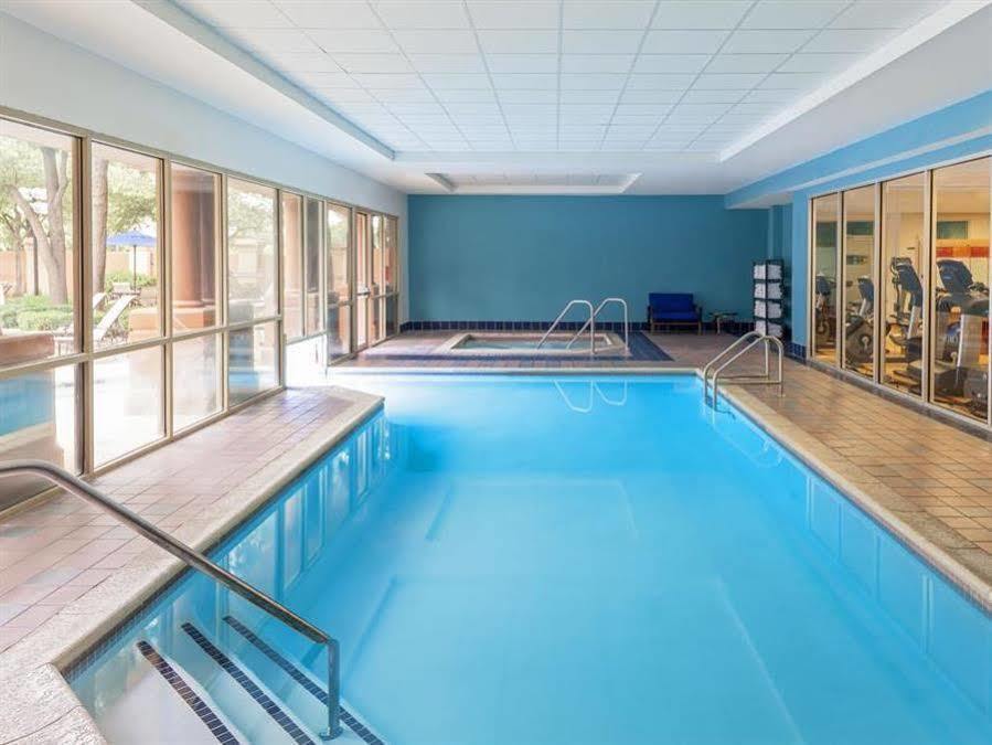 Sheraton Suites Market Center Даллас Экстерьер фото